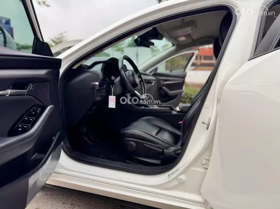 Mazda 3 2020 - Xe Form mới, đăng ký 2021