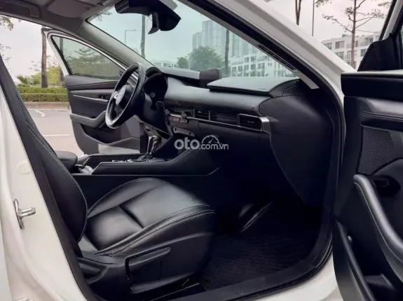 Mazda 3 2020 - Xe Form mới, đăng ký 2021