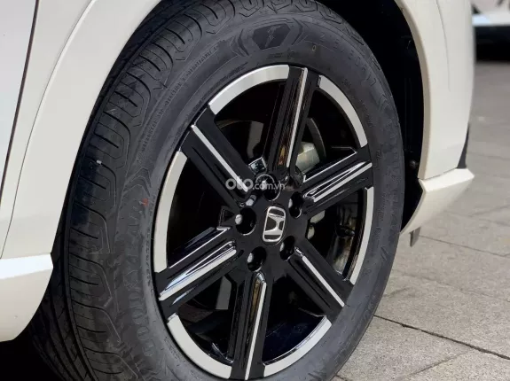 Honda HR-V G 2024 - Xe đẹp như mới