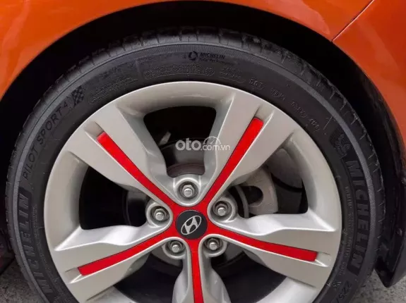 Hyundai Veloster 1.6 GDI Turbo 2011 - Xe nhập Hàn- bản full option