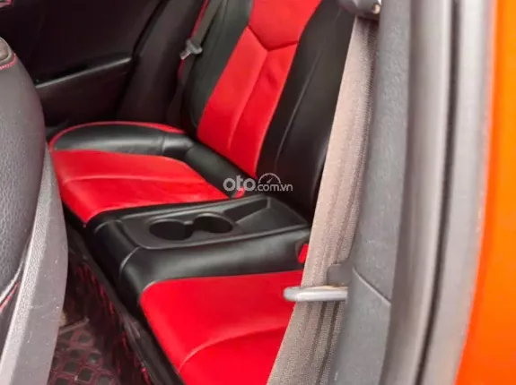 Hyundai Veloster 1.6 GDI Turbo 2011 - Xe nhập Hàn- bản full option