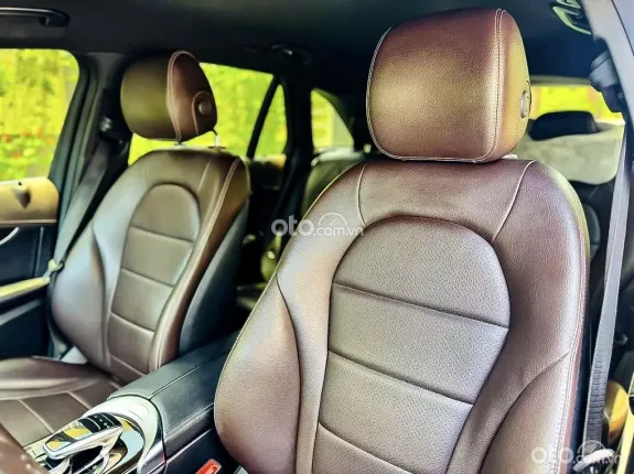 Mercedes-Benz GLC 200 4Matic 2019 - Xe SUV cao cấp full option 2019