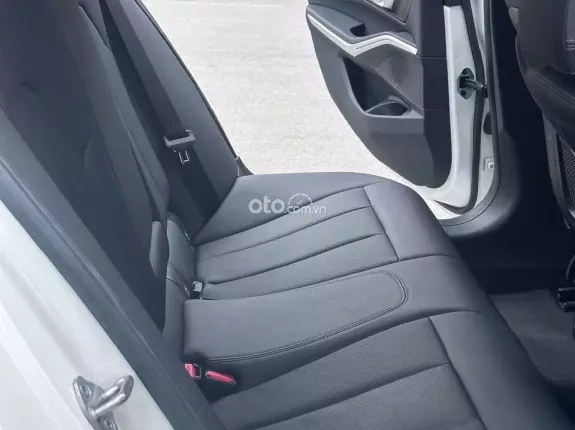 BMW 320i Sport Line 2023 - Giá tốt nhất thị trường, bank 70%