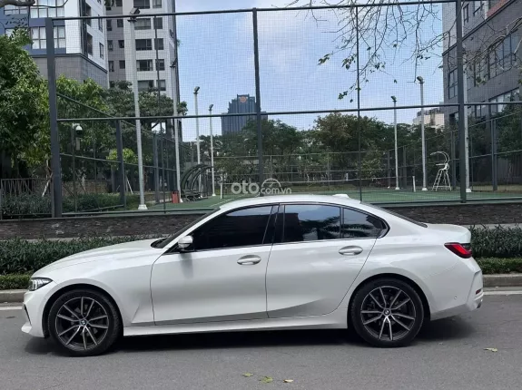 BMW 320i Sport Line 2023 - Giá tốt nhất thị trường, bank 70%