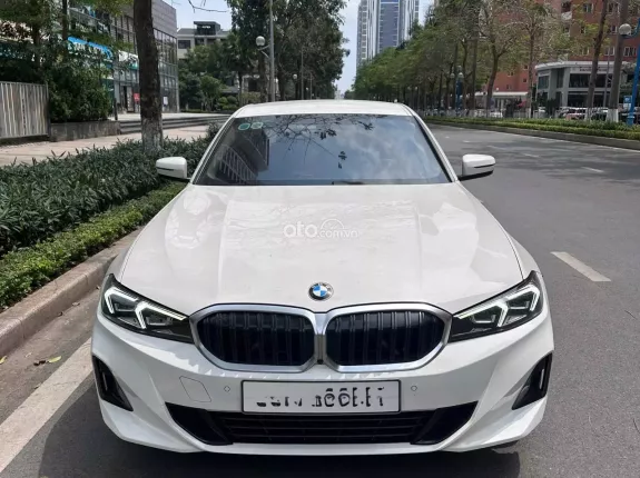 BMW 320i Sport Line 2023 - Giá tốt nhất thị trường, bank 70%