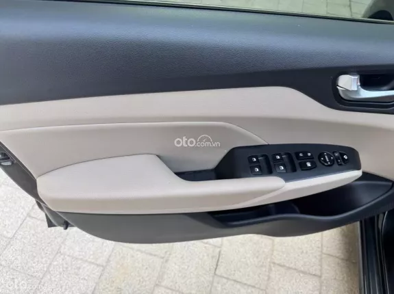 Hyundai Accent 1.4 AT Đặc biệt 2018 - Một chủ từ đầu chạy đúng 4v5km mới khủng khiếp