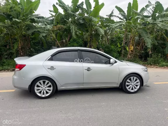 Kia Cerato 1.6 AT Deluxe 2010 - Xe tư nhân, đẹp chất. Nội ngoại thất xuất sắc, lốp Mic mớt