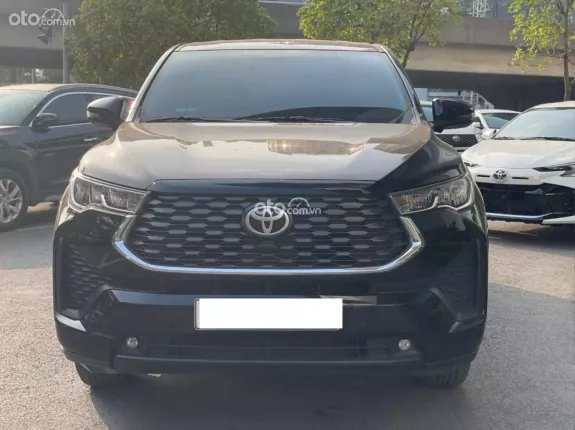 Toyota Innova Cross Xăng 2025 - Odo 1.4v km cực đẹp