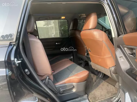 Toyota Innova Cross Xăng 2025 - Odo 1.4v km cực đẹp