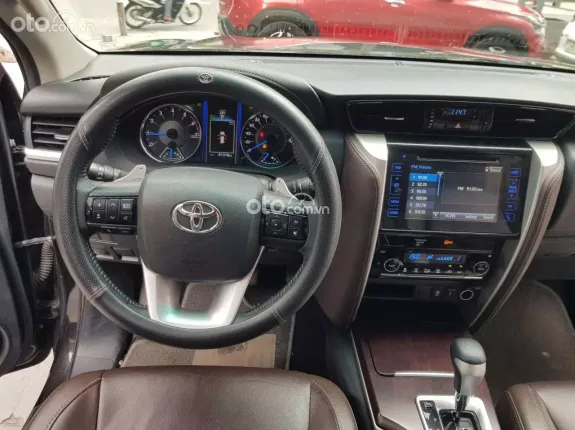 Toyota Fortuner 2.7 V 4X2 AT 2017 - Toyota Fortuner 2.7 V 4X2 AT 2017 - mua bán xe ô tô cũ uy tín tại Hà Nội