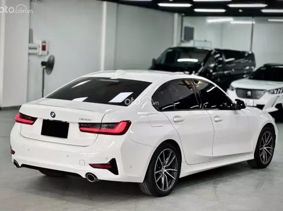 BMW 320i Sport Line 2021 - Xe cực đẹp, màu trắng nội thất đen