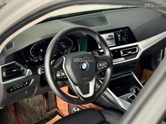 BMW 320i Sport Line 2021 - Xe cực đẹp, màu trắng nội thất đen