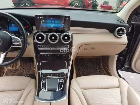 Mercedes-Benz GLC 200 2018 - Mercedes GLC 200 2018 - mua bán xe ô tô cũ uy tín tại Hà Nội