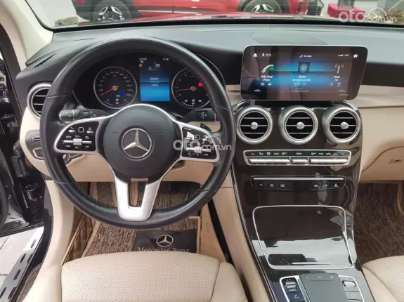 Mercedes-Benz GLC 200 2018 - Mercedes GLC 200 2018 - mua bán xe ô tô cũ uy tín tại Hà Nội