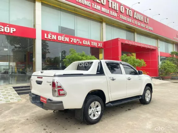 Toyota Hilux 2.4E 4×2 AT 2020 - Bán xe bán tải siêu lướt 1 chủ duy nhất, Zin tuyệt đối