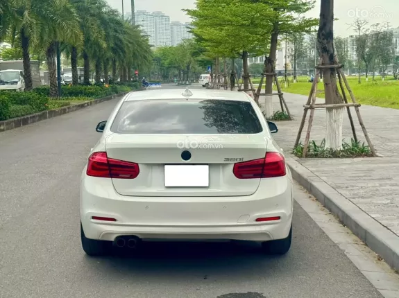 BMW 320i Executive 2015 - BMW 320i sx2015 trắng nội thất đen siêu đẹp