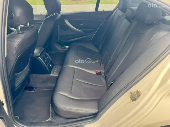 BMW 320i Executive 2015 - BMW 320i sx2015 trắng nội thất đen siêu đẹp