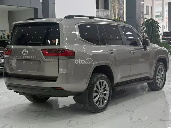 Toyota Land Cruiser 2024 - Xe còn siêu mới