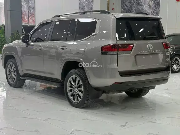 Toyota Land Cruiser 2024 - Xe còn siêu mới