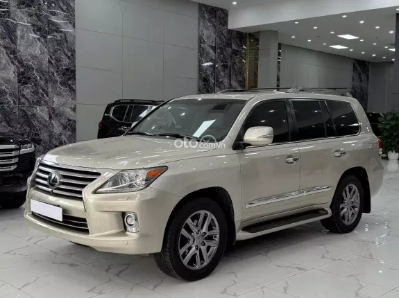 Lexus LX 570 Super Sport 2014 - Chạy 9,4 miles