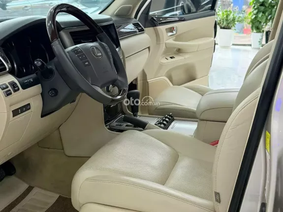 Lexus LX 570 Super Sport 2014 - Chạy 9,4 miles