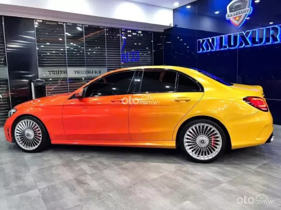 Mercedes-Benz C300 AMG 2021 - Bao chất & cọp