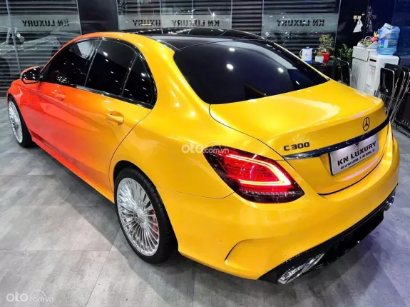 Mercedes-Benz C300 AMG 2021 - Bao chất & cọp