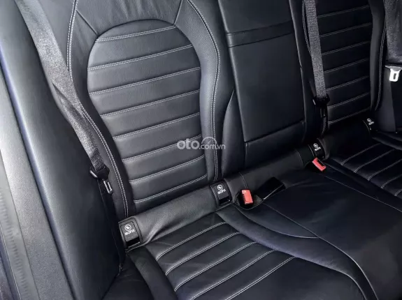 Mercedes-Benz C300 AMG 2021 - Bao chất & cọp