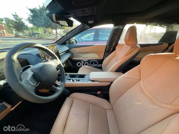 Lexus ES 350h Luxury 2026 - Phiên bản luxury với nội thất sang trọng