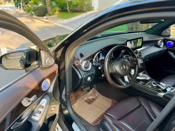 Mercedes-Benz GLC 200 V1 2019 - Đen nt Nâu siêu đẹp