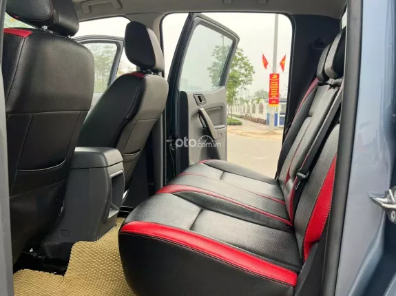 Ford Ranger XLS 2.2 4x2 MT 2015 - Full option