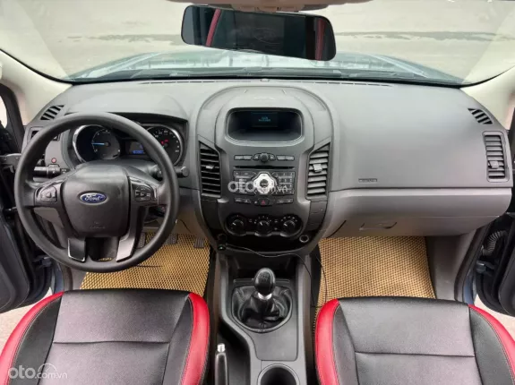 Ford Ranger XLS 2.2 4x2 MT 2015 - Full option