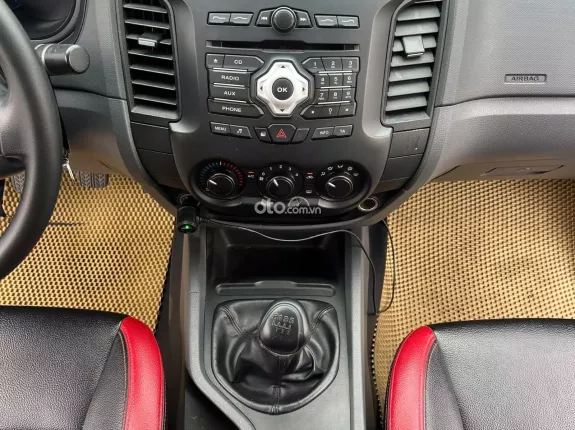 Ford Ranger XLS 2.2 4x2 MT 2015 - Full option