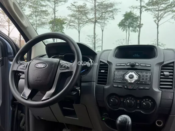 Ford Ranger XLS 2.2 4x2 MT 2015 - Full option