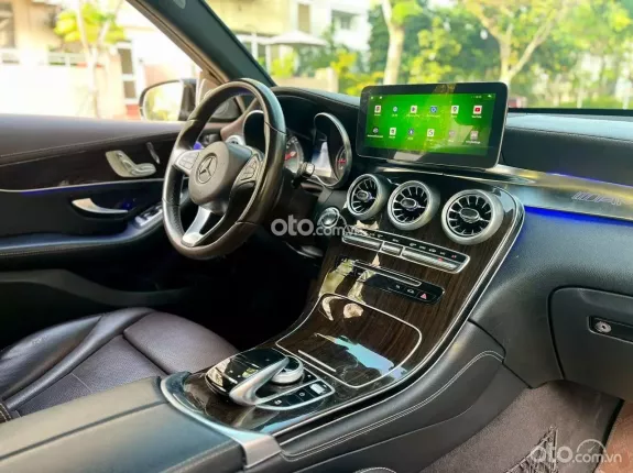 Mercedes-Benz GLC 200 V1 2019 - Đen nt Nâu siêu đẹp