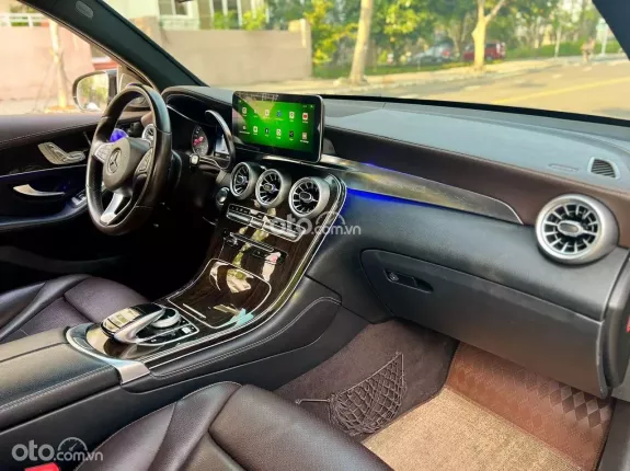 Mercedes-Benz GLC 200 V1 2019 - Đen nt Nâu siêu đẹp