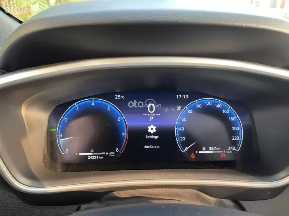 Toyota Corolla Cross 1.8 V  2024 - Như Mới