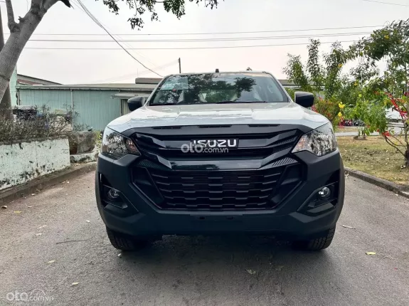 Isuzu D-Max LS 4x4 MT 2026 - Bán tải số sàn 2 cầu nhập khẩu nguyên chiếc - Mới 100%
