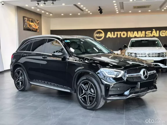 Mercedes-Benz GLC 300 4Matic 2021 - SUV gầm cao sang trọng 2021