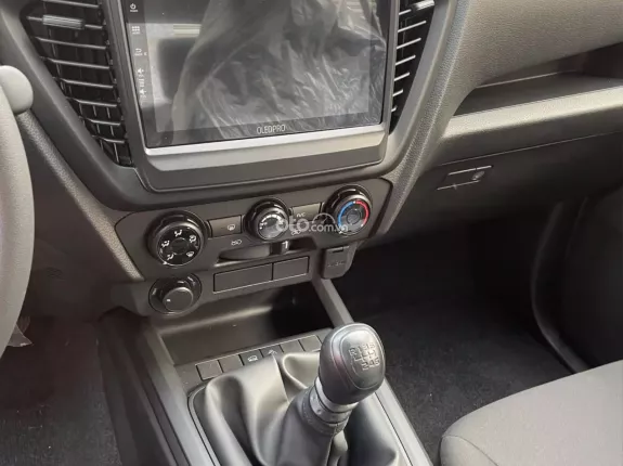 Isuzu D-Max LS 4x4 MT 2026 - Bán tải số sàn 2 cầu nhập khẩu nguyên chiếc - Mới 100%