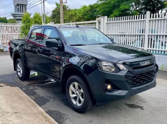 Isuzu D-Max LS 4x4 MT 2026 - Bán tải số sàn 2 cầu duy nhất trên thị trường - mới 100%