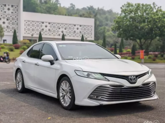 Toyota Camry 2.5Q 2020 - Odo chuẩn 6 vạn km cực đẹp