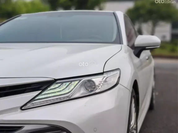 Toyota Camry 2.5Q 2020 - Odo chuẩn 6 vạn km cực đẹp