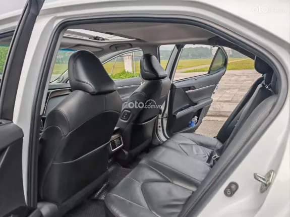 Toyota Camry 2.5Q 2020 - Odo chuẩn 6 vạn km cực đẹp