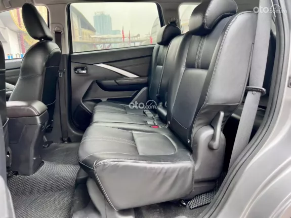 Mitsubishi Xpander AT Premium 2022 - Mitsubishi Xpander Premium 1.5 AT - 2022