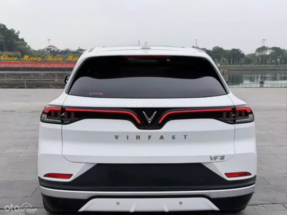 VinFast VF8 2023 - Xe siêu mới đẹp, cần bán gấp