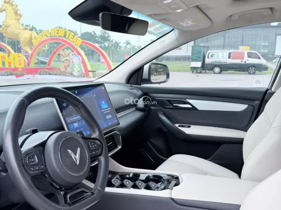 VinFast VF8 2023 - 🏅 CAM KẾT XE KHÔNG ĐÂM ĐỤNG NGẬP NƯỚC