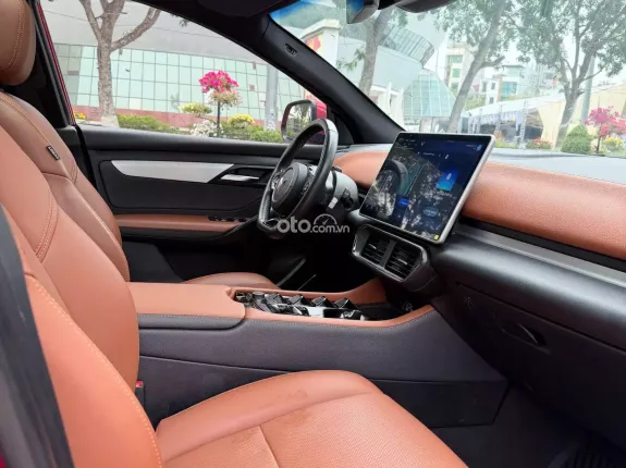 VinFast VF8 2023 - Xe siêu mới đẹp, cần bán gấp