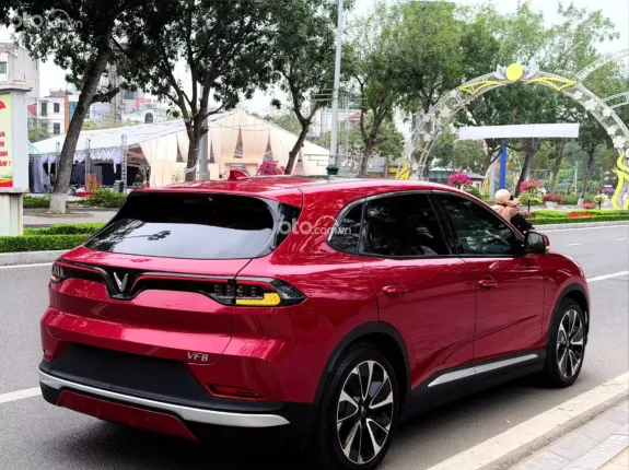 VinFast VF8 2023 - Xe siêu mới đẹp, cần bán gấp