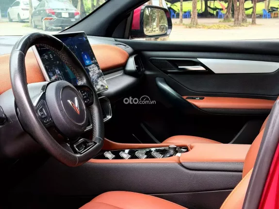 VinFast VF8 2023 - Xe siêu mới đẹp, cần bán gấp